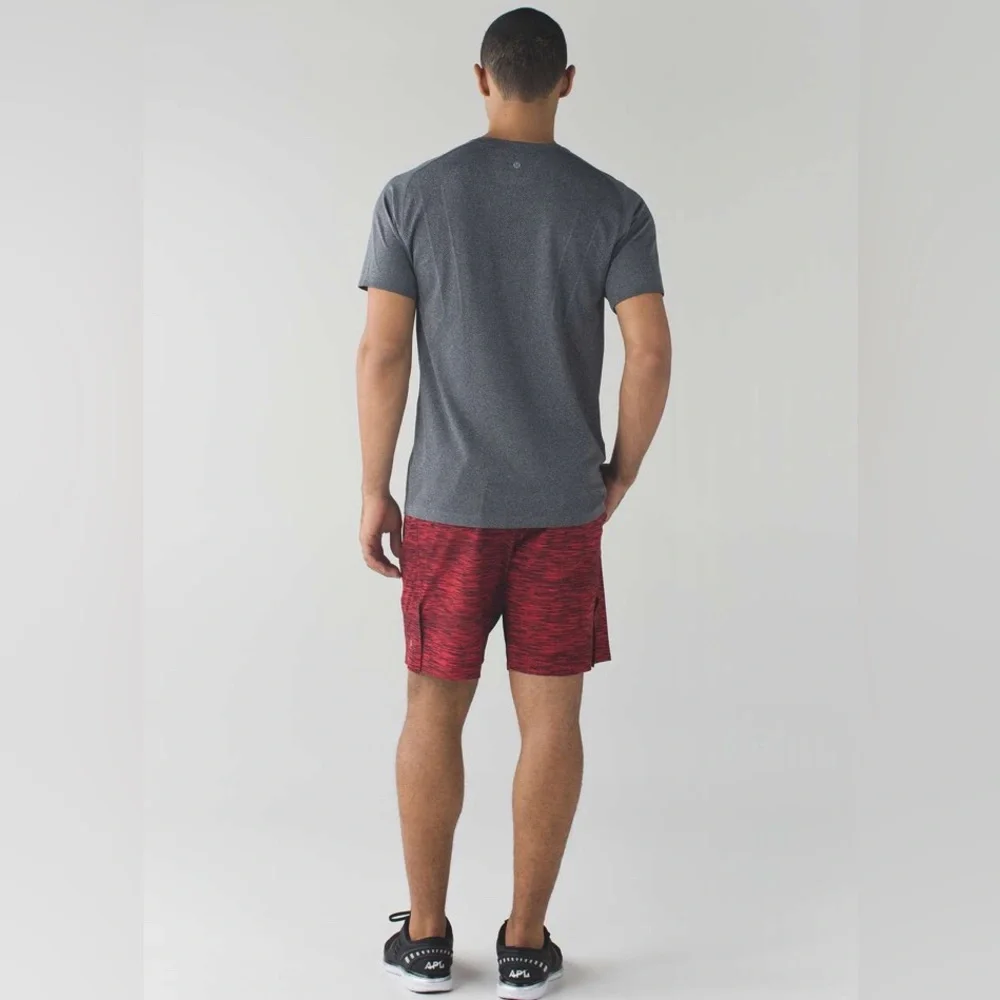 Lululemon Assert Short 9” Tactic Static Lulu Red Black Cherry Black Men's Shorts